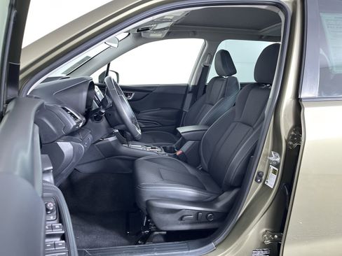Used 2023 Subaru Forester Premium image 14