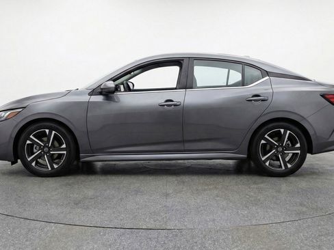 Used 2025 Nissan Sentra SV FWD image 5