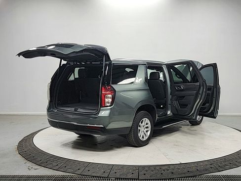 Used 2024 Chevrolet Tahoe LT image 15