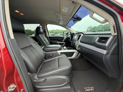 Used 2016 Nissan Titan PRO-4X AWD/4WD image 13