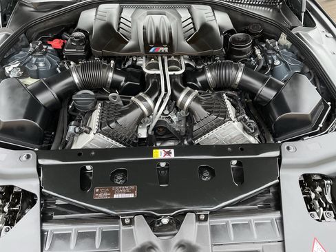 Used 2014 BMW M6 Convertible image 32