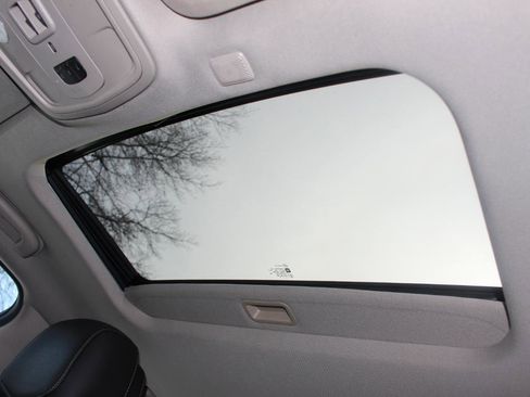 Used 2014 Cadillac ATS Luxury w/ Sun And Sound Package image 18