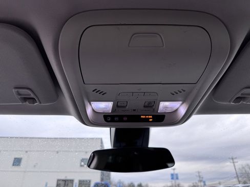 Used 2019 Cadillac XT5 Luxury image 31