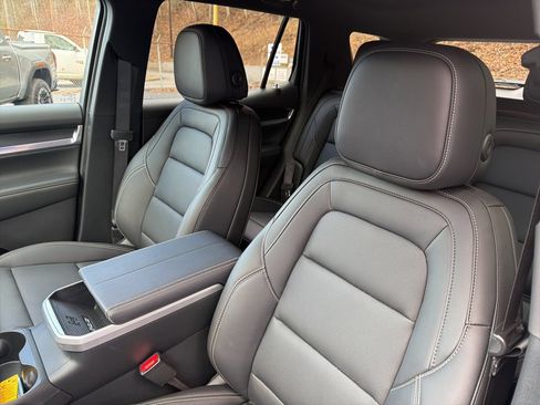 New 2026 GMC Terrain Elevation w/ Elevation Premium Package image 9