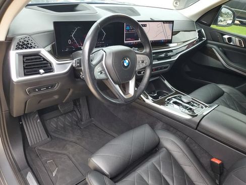 Used 2024 BMW X7 xDrive40i AWD/4WD image 4