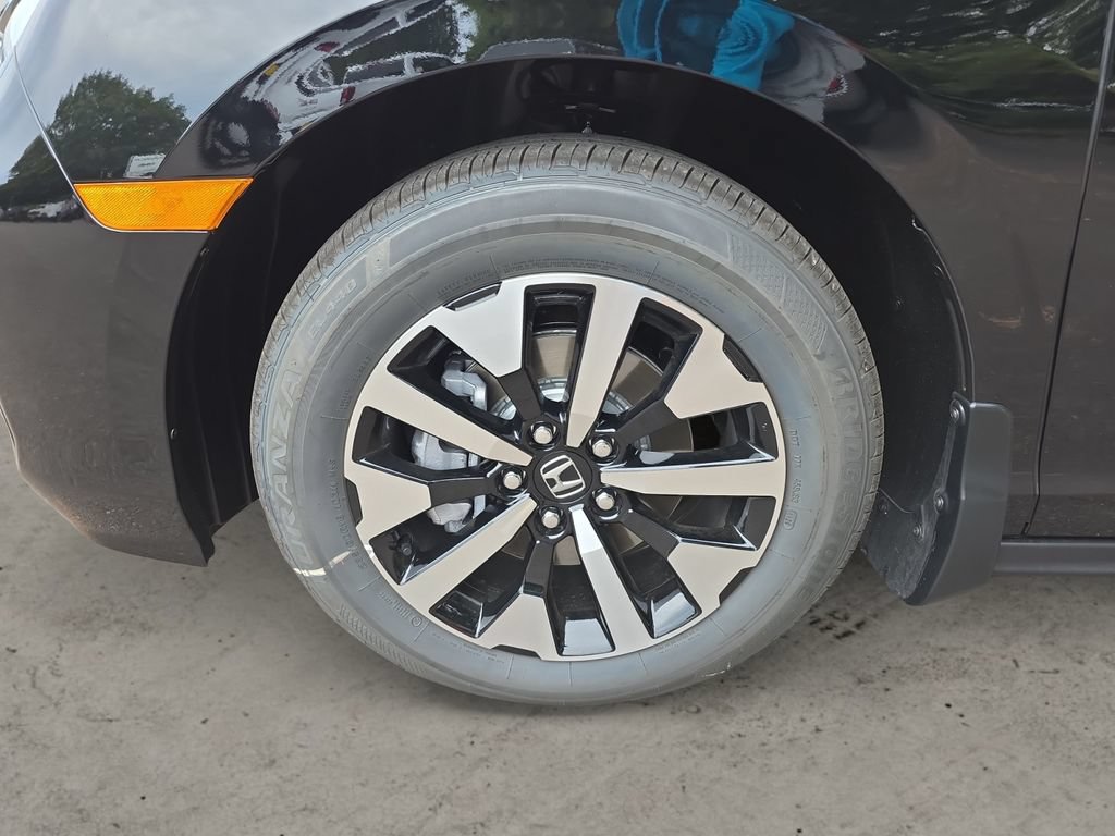 Certified 2026 Honda Odyssey EX-L image 9