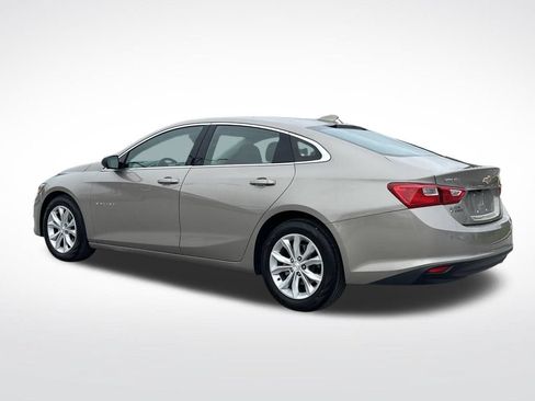 Used 2025 Chevrolet Malibu LT FWD image 4