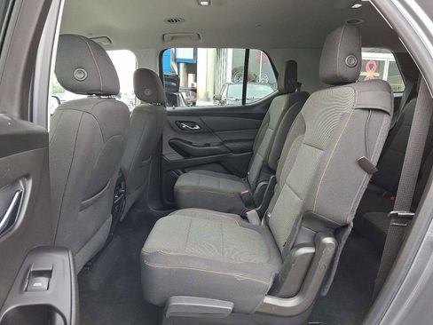 Certified 2018 Chevrolet Traverse LT image 30