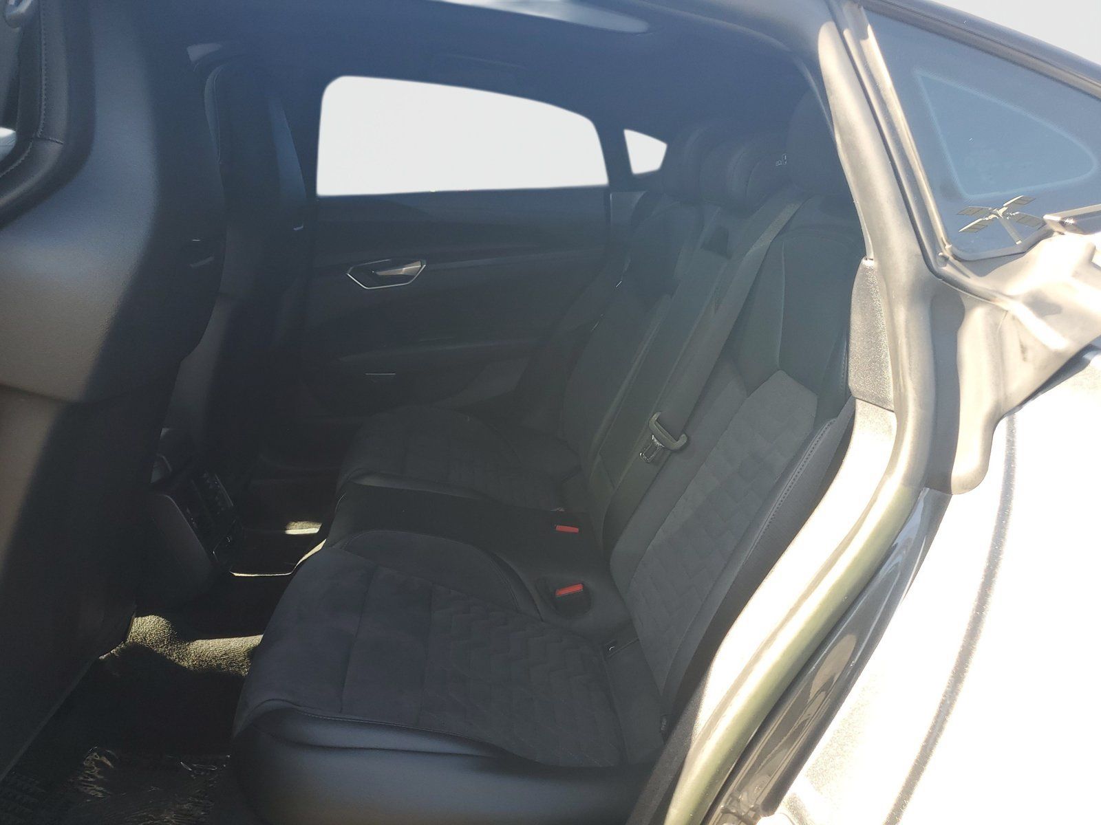 Used 2023 Audi e-tron GT Premium Plus AWD/4WD image 12