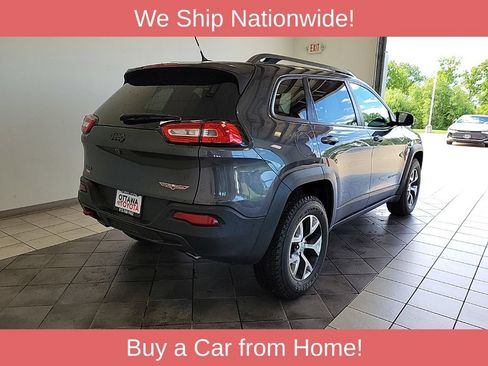 Used 2015 Jeep Cherokee Trailhawk w/ Comfort/Convenience Group AWD/4WD image 5