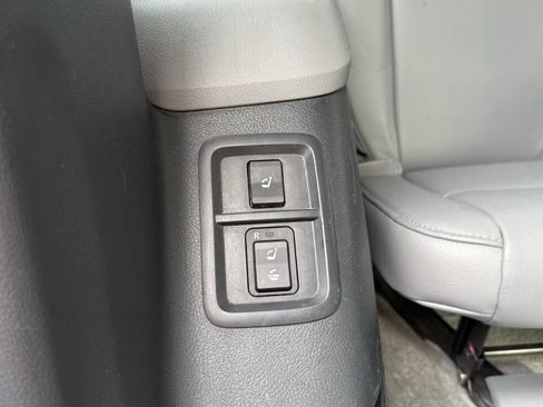 Used 2008 Toyota Sequoia SR5 image 19