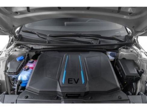 Certified 2022 Hyundai Ioniq 5 SEL image 15