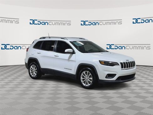 Used 2019 Jeep Cherokee Latitude w/ Popular Appearance Group image 3