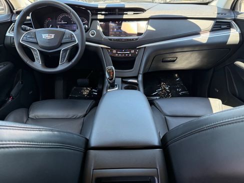 Used 2017 Cadillac XT5 Premium Luxury FWD image 13