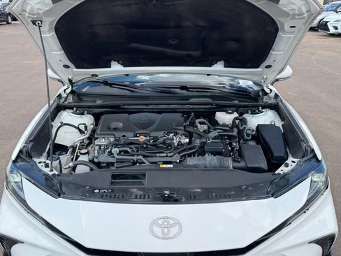 Used 2025 Toyota Camry SE FWD image 20