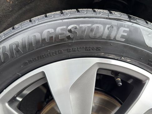 Used 2025 Ford Escape Platinum image 13