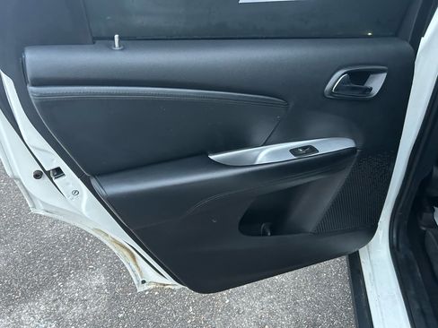 Used 2016 Dodge Journey SXT w/ Blacktop Package image 13