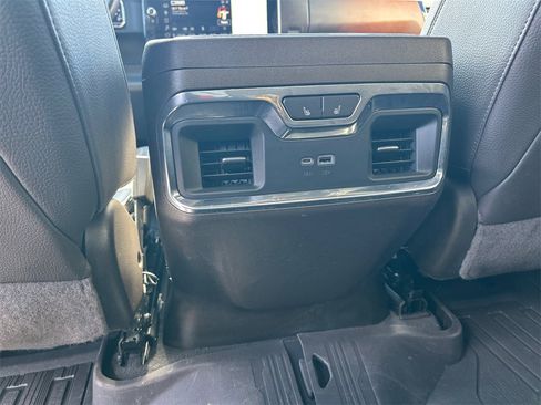 Used 2022 GMC Sierra 1500 Denali image 23