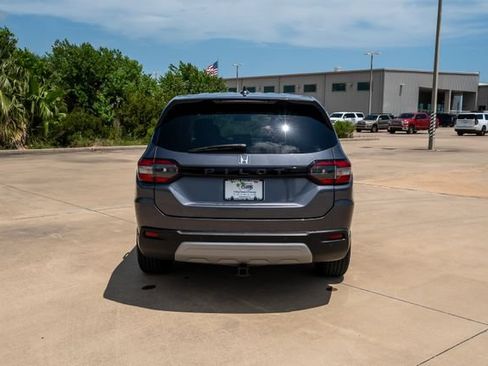 Certified 2024 Honda Pilot EX-L image 4