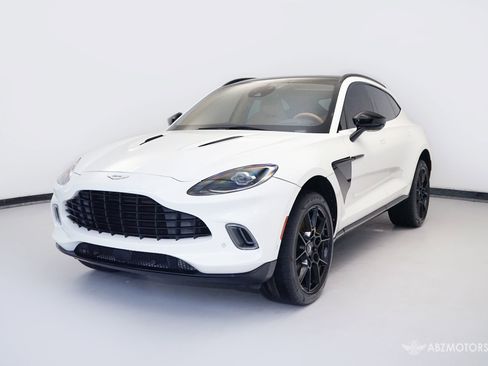 Used 2021 Aston Martin DBX AWD/4WD image 2