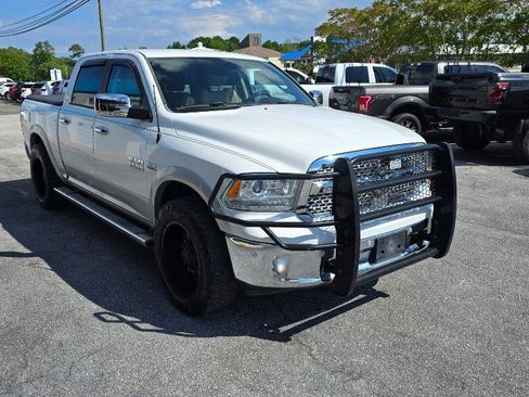 Used 2014 RAM 1500 Laramie w/ Convenience Group AWD/4WD image 3