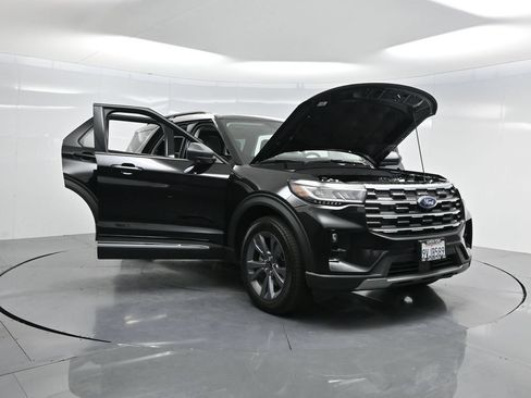 New 2025 Ford Explorer Active w/ Active Comfort Package AWD/4WD image 56