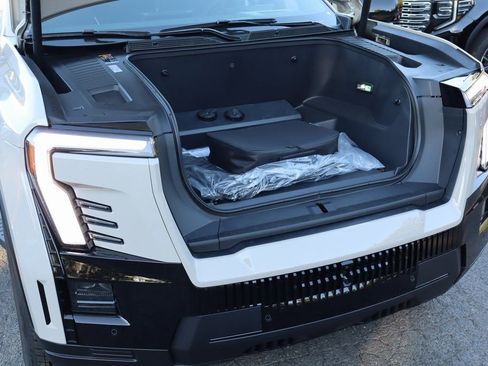 New 2026 GMC Sierra EV Elevation image 10