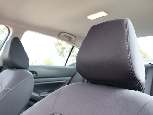 Used 2024 Nissan Altima 2.5 SV FWD image 13