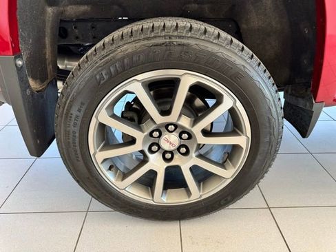 Used 2021 GMC Canyon Denali image 19