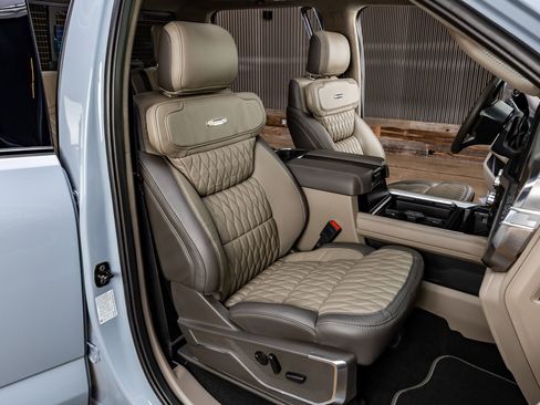 Used 2026 Ford F450 Platinum image 31