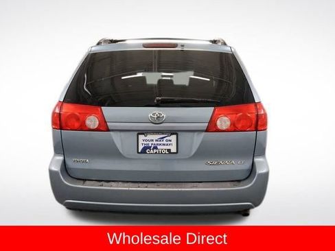 Used 2009 Toyota Sienna LE image 3