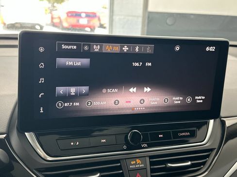 Used 2026 Nissan Altima 2.5 SR w/ SR Premium Package FWD image 16