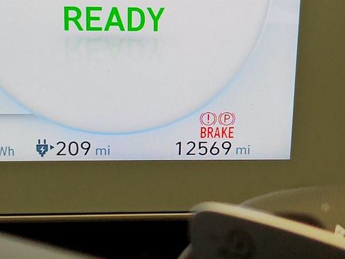 Used 2024 Hyundai Ioniq 5 Limited image 16