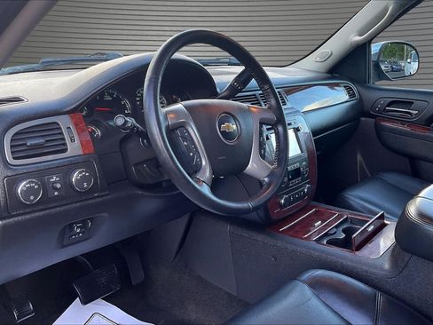Used 2012 Chevrolet Tahoe LTZ AWD/4WD image 16