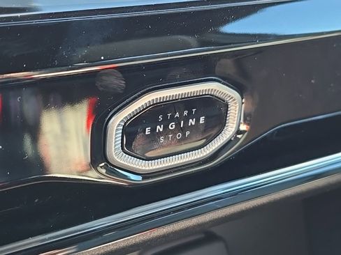 New 2026 Jeep Grand Cherokee Laredo image 5