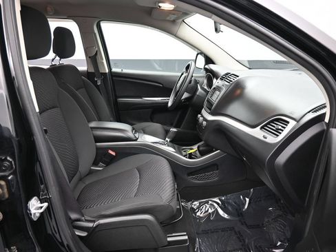 Used 2017 Dodge Journey SE FWD image 33