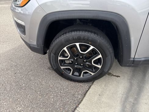 Used 2020 Jeep Compass Trailhawk image 10