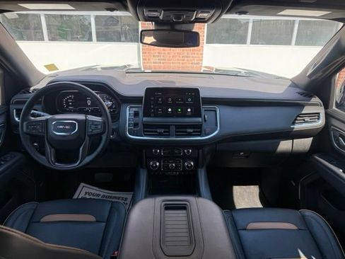 Used 2023 GMC Yukon AT4 w/ AT4 Premium Package AWD/4WD image 31