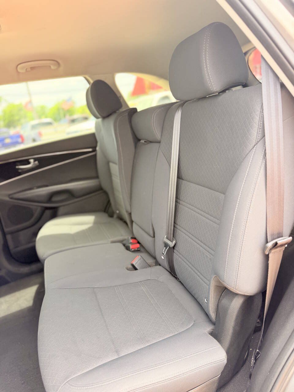 Used 2017 Kia Sorento L FWD image 25