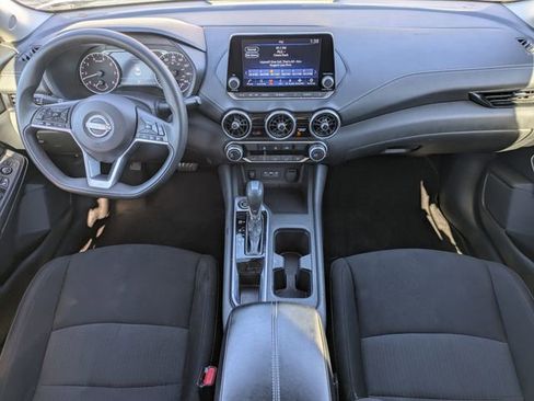 Used 2024 Nissan Altima 2.5 SV image 13