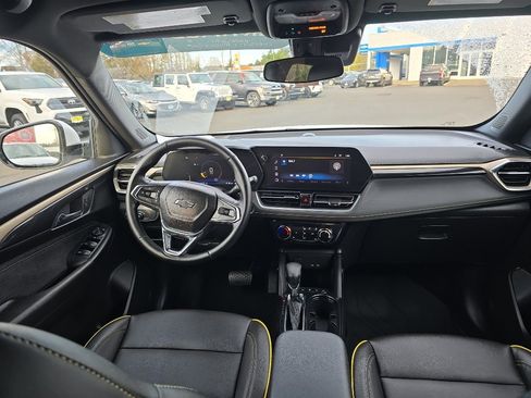 Certified 2025 Chevrolet TrailBlazer ACTIV w/ Driver Confidence Package image 19