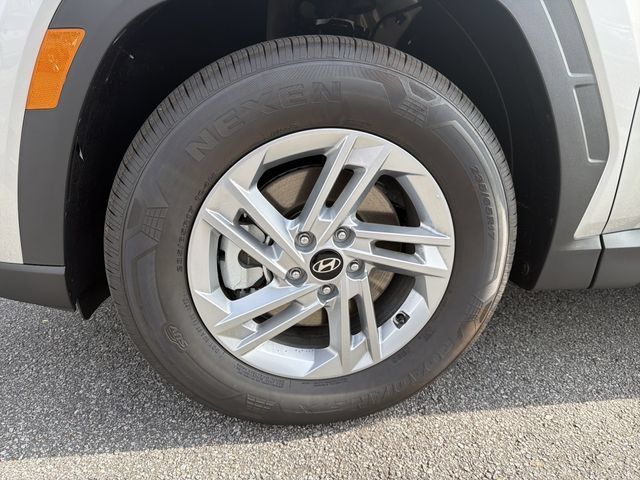 Certified 2026 Hyundai Tucson SE FWD image 13