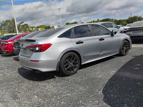 Used 2023 Honda Civic Sport image 2