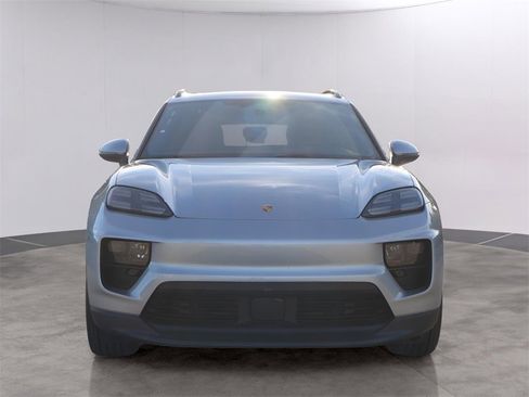 New 2025 Porsche Macan 4S Electric image 12