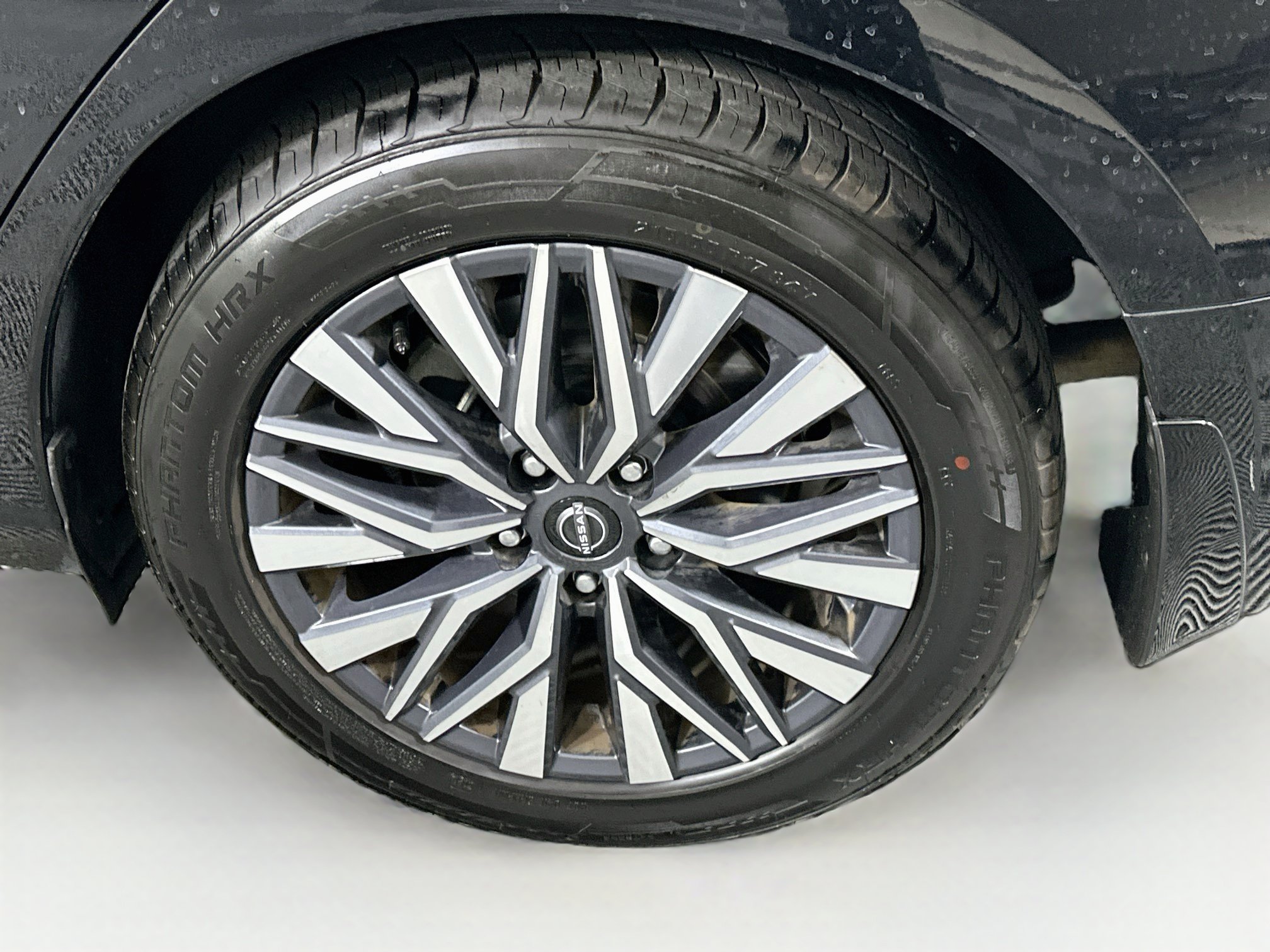 Used 2023 Nissan Altima 2.5 SV FWD image 11