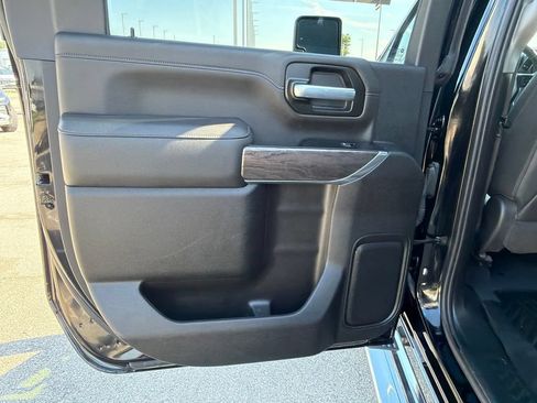 Used 2022 Chevrolet Silverado 2500 LTZ w/ Safety Package AWD/4WD image 18