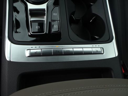 New 2026 Kia Carnival EX FWD image 12