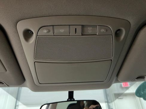 Used 2016 Nissan Rogue SV AWD/4WD image 24
