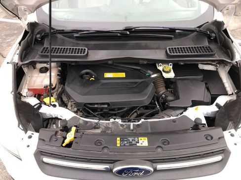 Used 2014 Ford Escape SE w/ Equipment Group 201A image 17