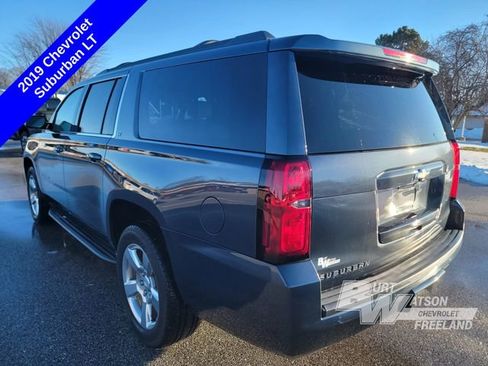 Used 2019 Chevrolet Suburban LT image 4